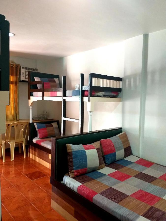 Park Vil-La Apartelle كويزون سيتي المظهر الخارجي الصورة