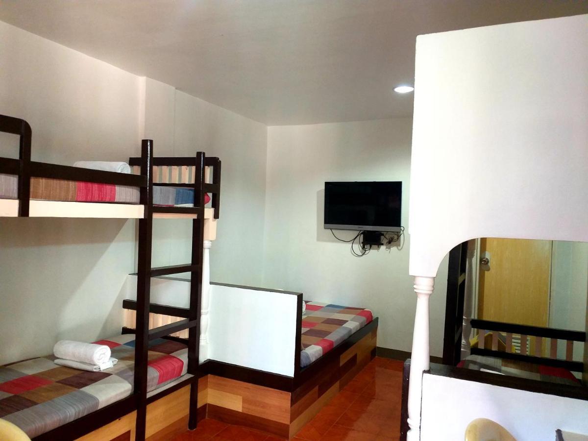 Park Vil-La Apartelle كويزون سيتي المظهر الخارجي الصورة