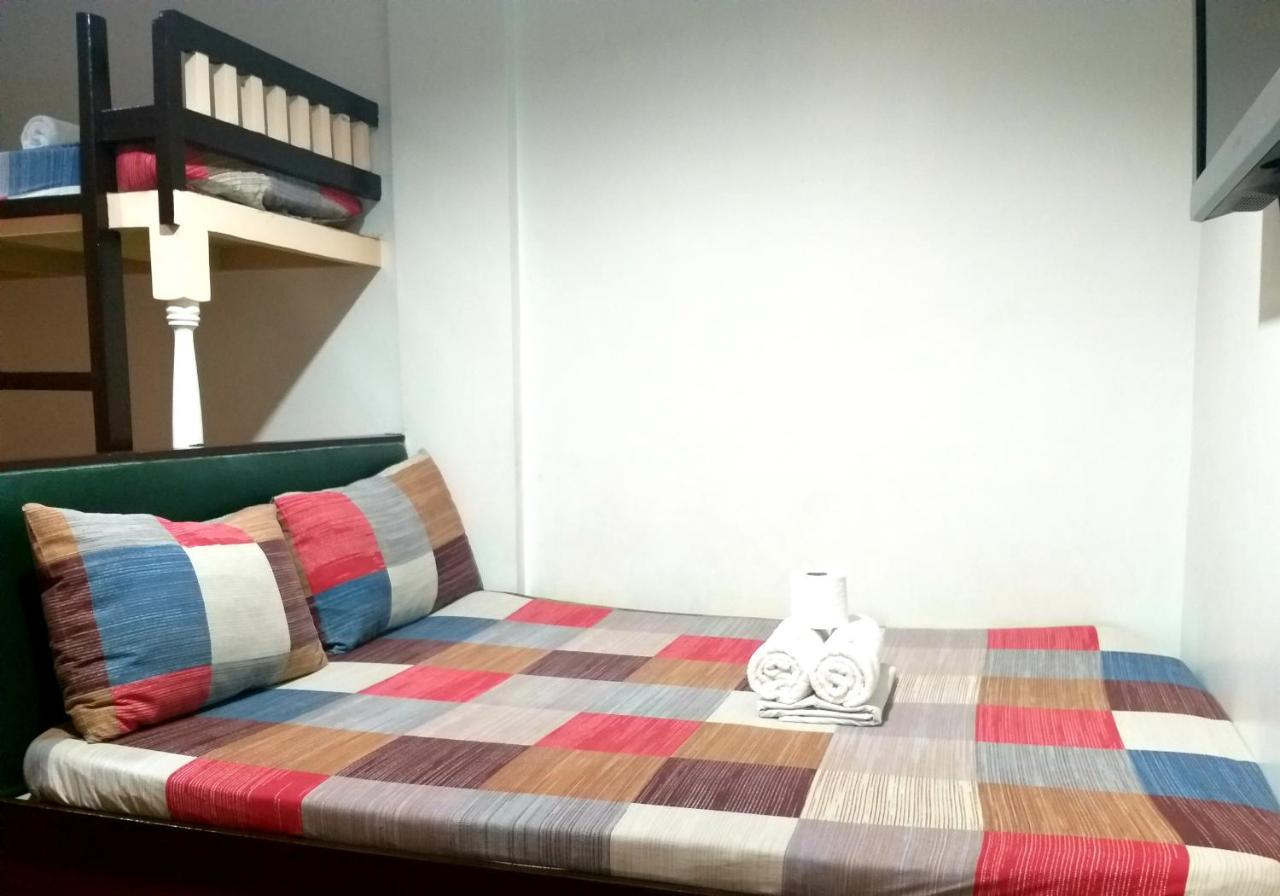 Park Vil-La Apartelle كويزون سيتي المظهر الخارجي الصورة